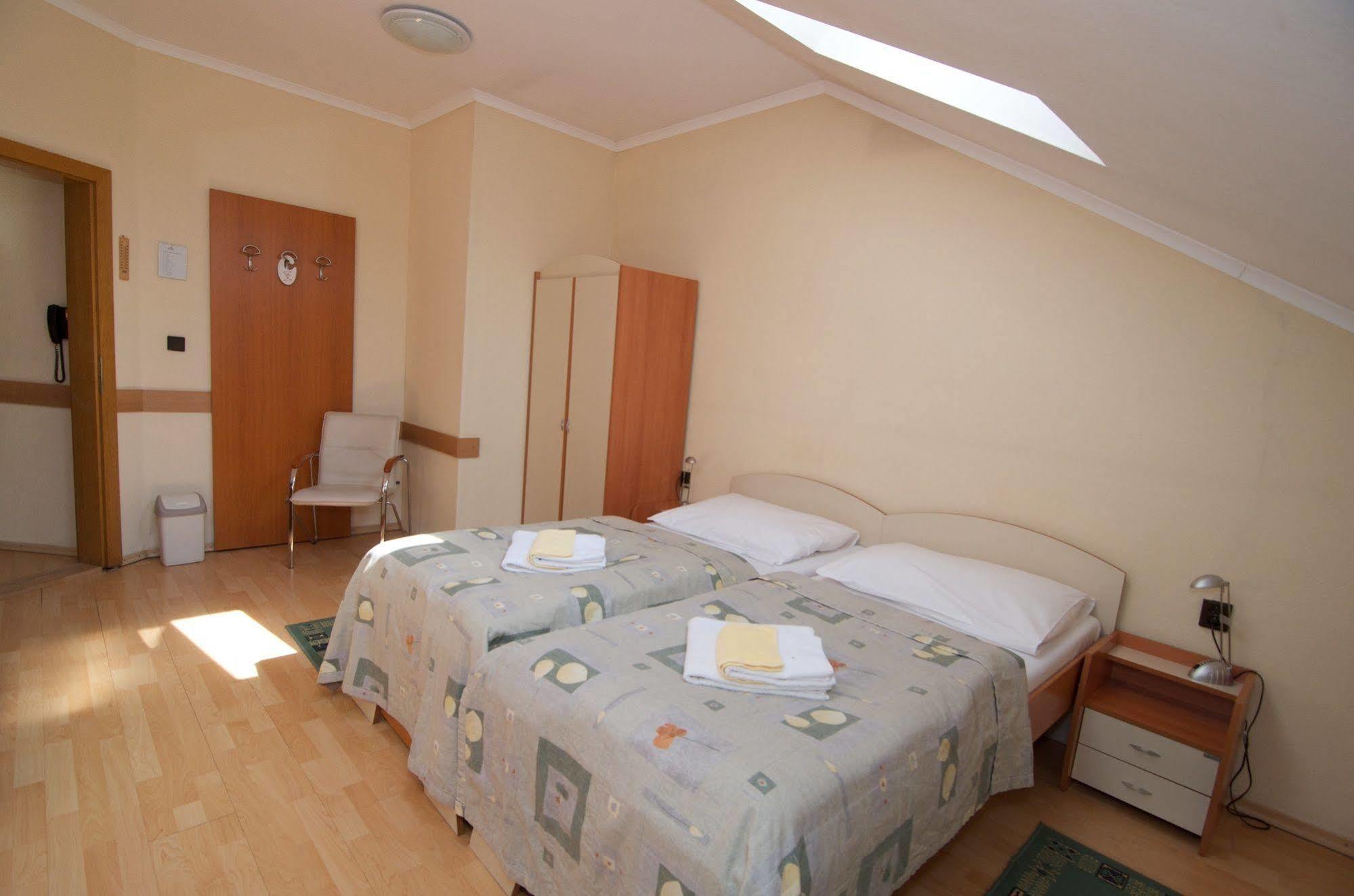Hotel Steve Liptovský Mikuláš Buitenkant foto