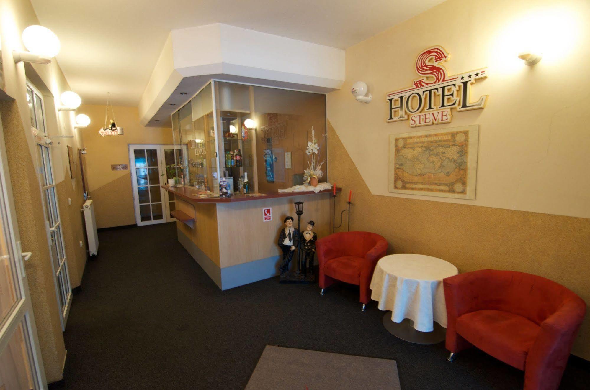 Hotel Steve Liptovský Mikuláš Buitenkant foto