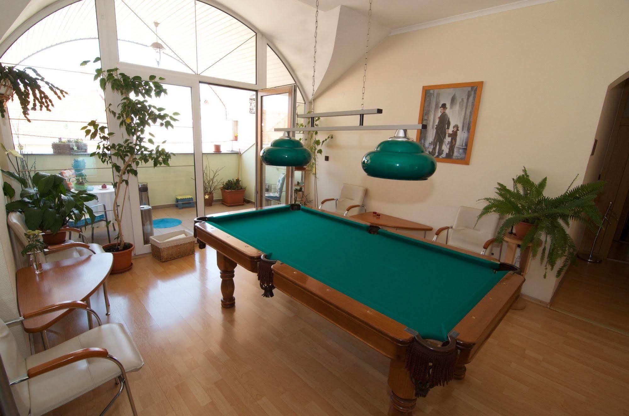 Hotel Steve Liptovský Mikuláš Buitenkant foto
