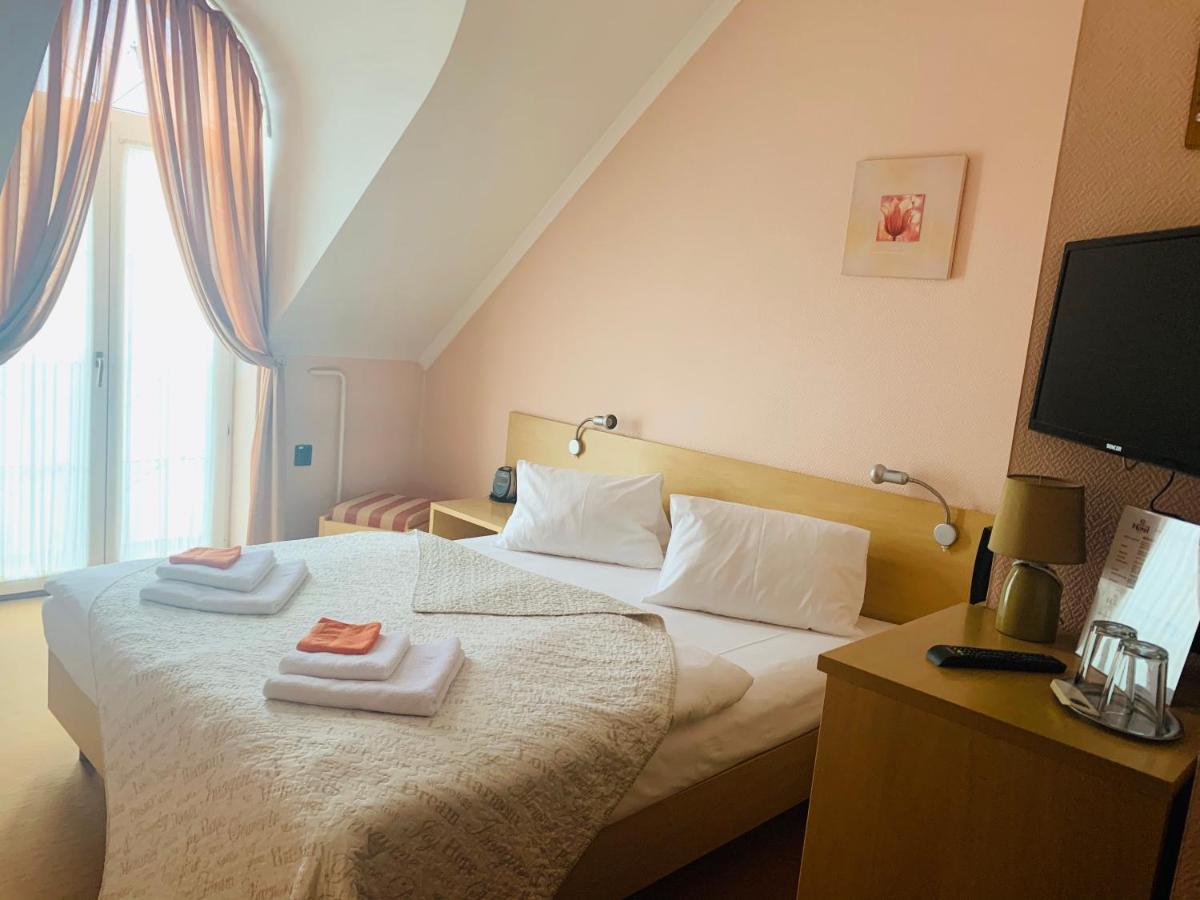 Hotel Steve Liptovský Mikuláš Buitenkant foto